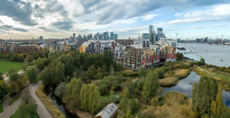 Greenwich Millennium Village awards 30-year heat network contract to Switch2 Energy